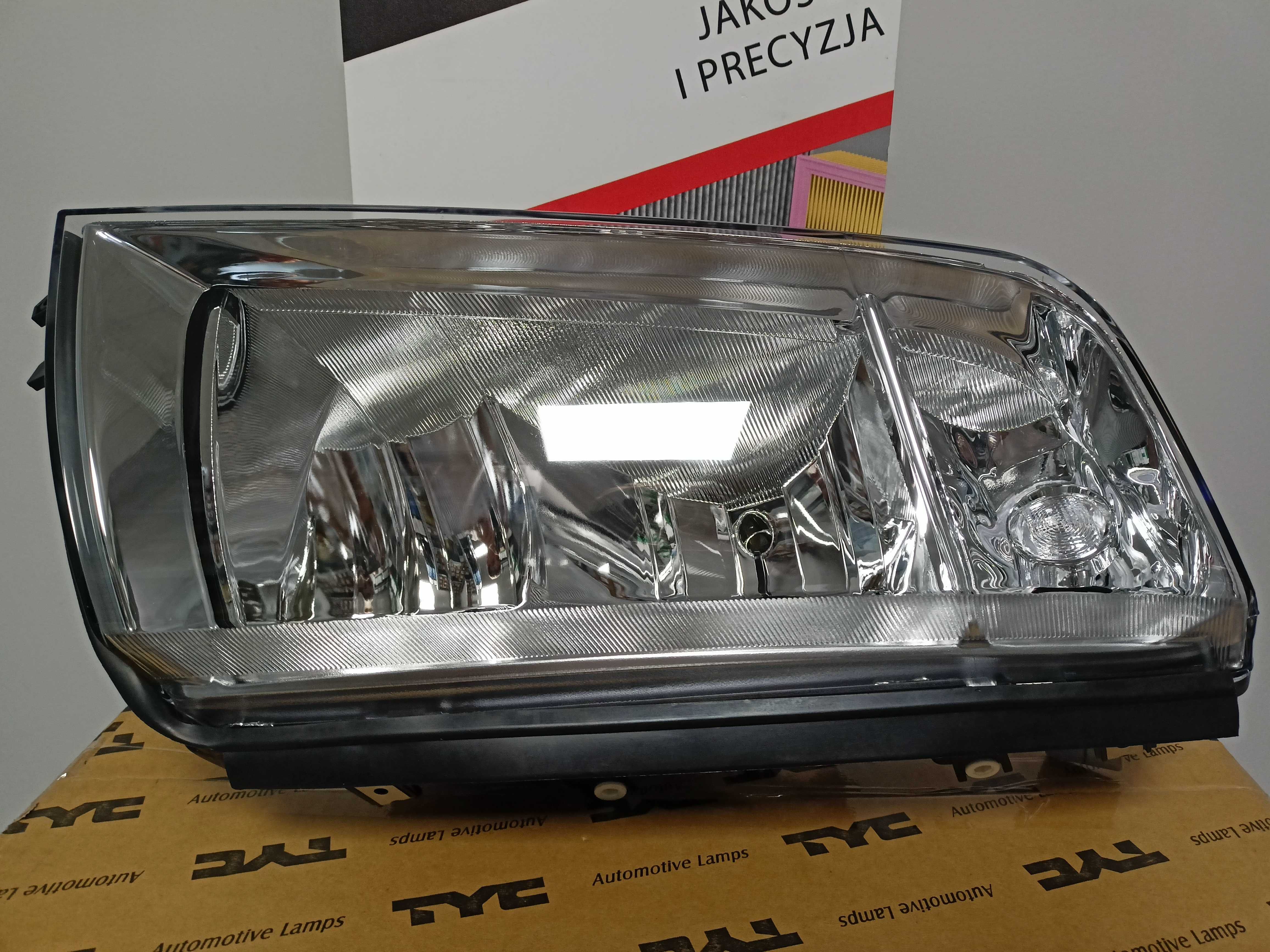 Skoda Fabia I 99-07 Lampa/Reflektor przód prawy /H7+H3