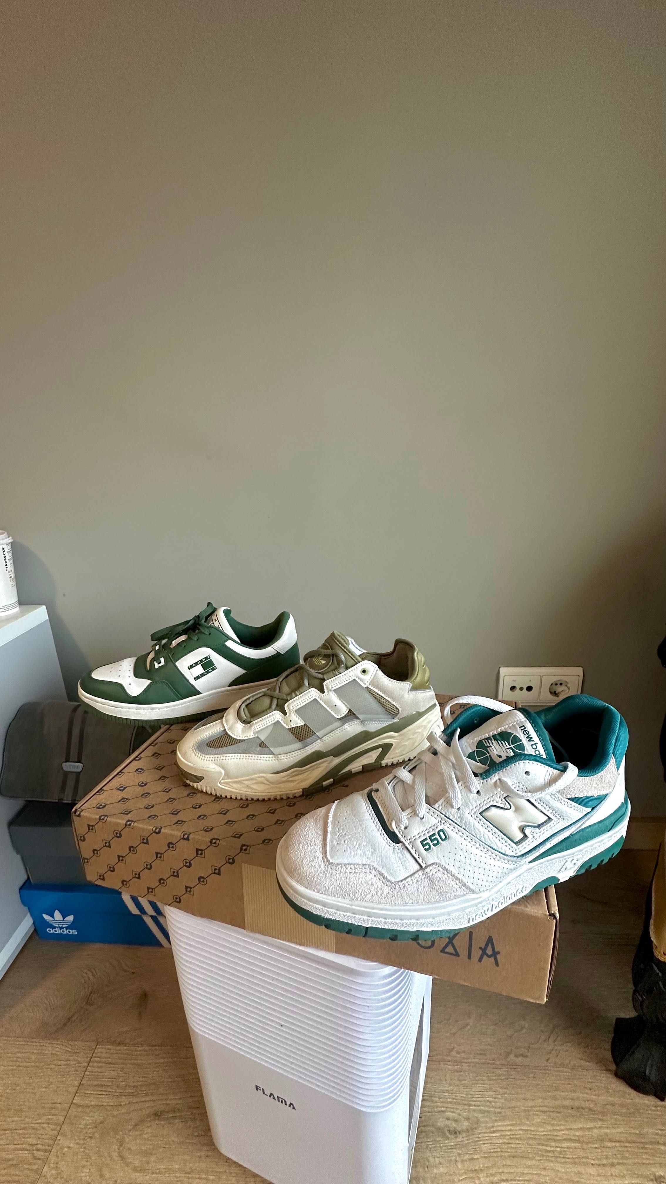 New Balance 550 white com vintage teal