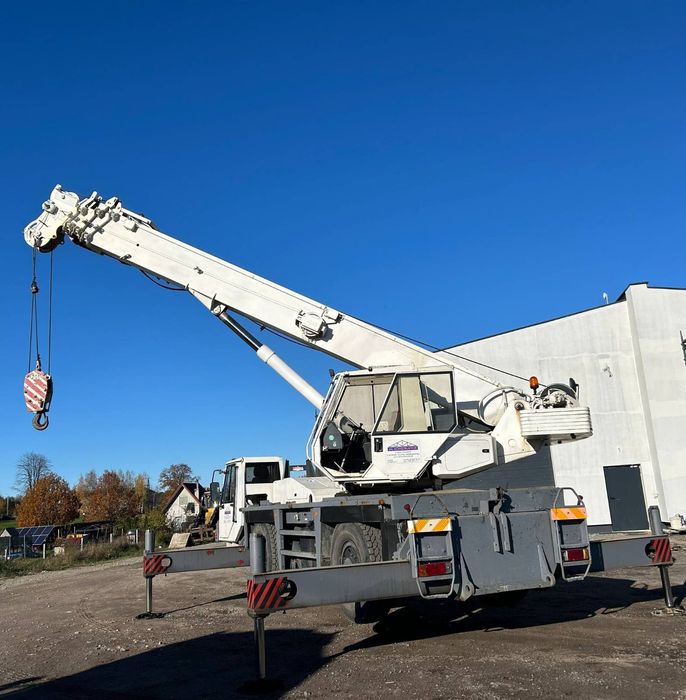 Послуги автокрана, маніпулятора,екскаватора