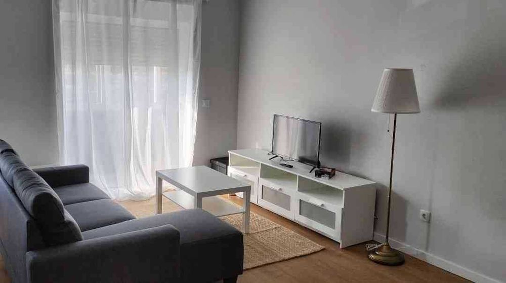 T2 Remodelado em Baixa da Banheira