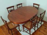 Mesa de madeira maciça extensível + 6 cadeiras
