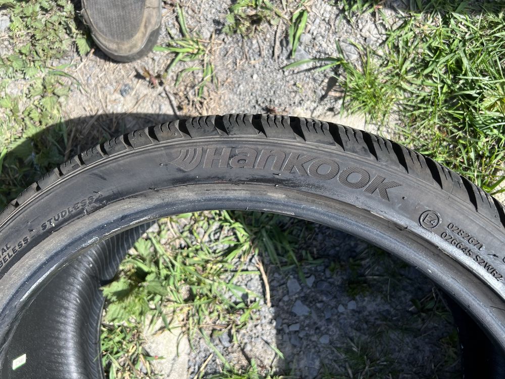 4xopona zimowa HANKOOK w rozmiarze 235/35 R19