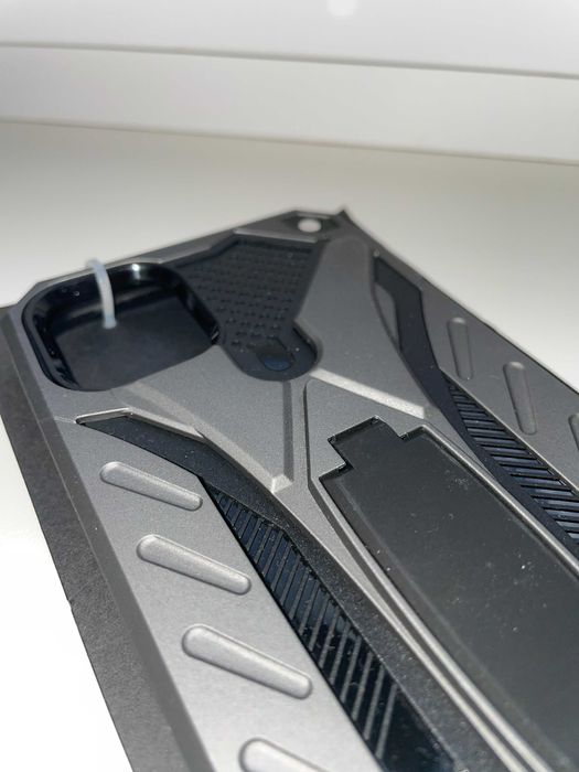 Протиударний чохол на iPnone 11, iPhone X, iPhone 7/8/Se з підставкою