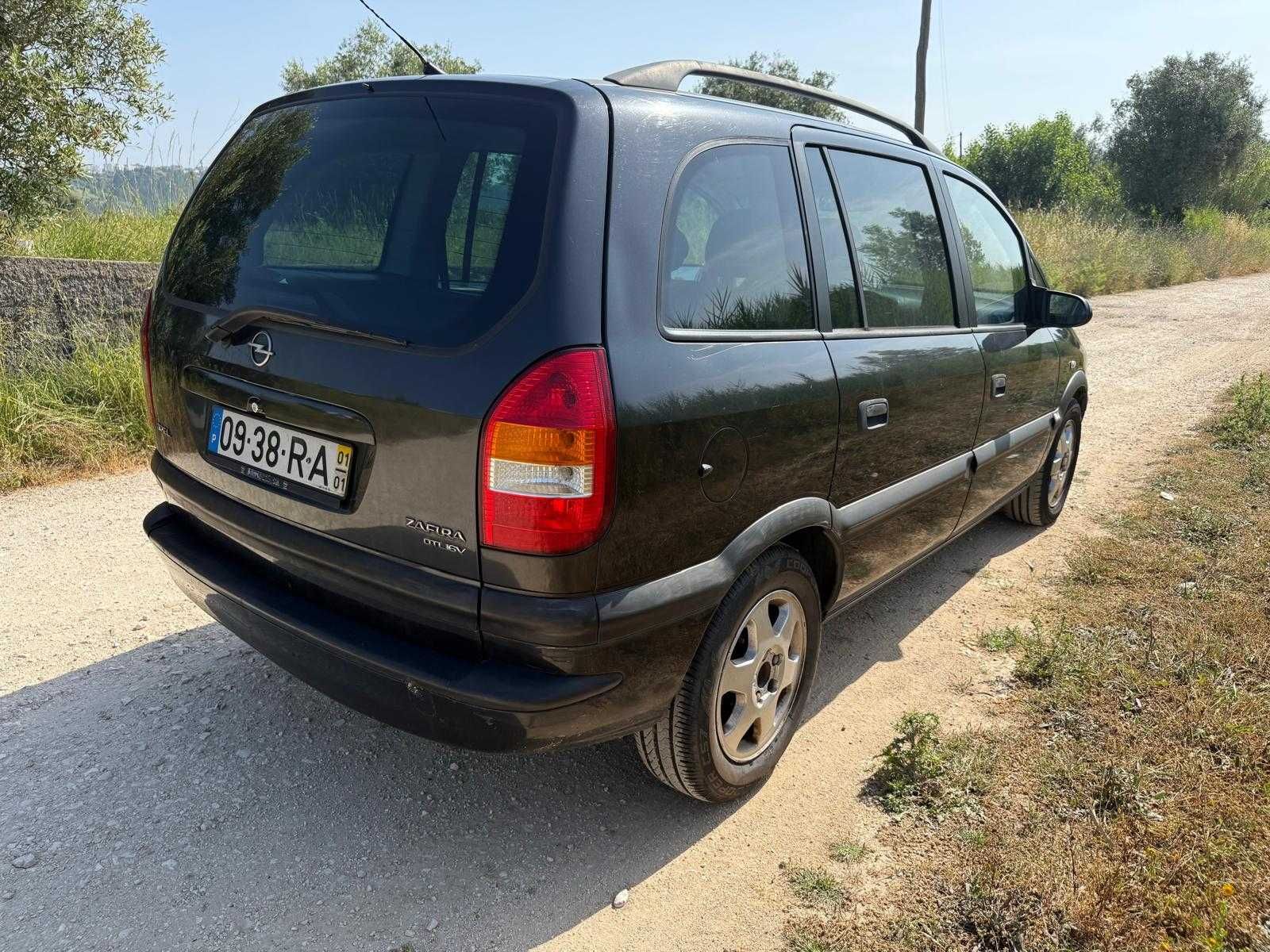 Opel Zafira A 2.0 DTI Comfort – 2001