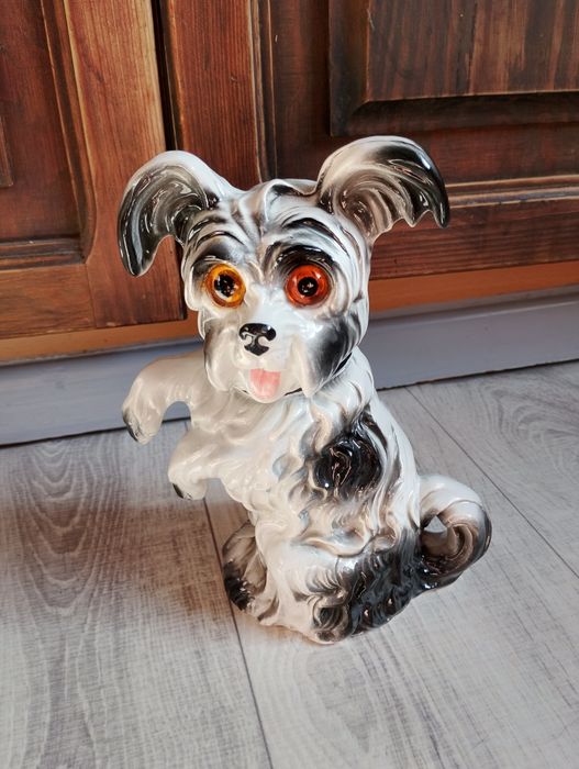 Pies porcelanowy vintage