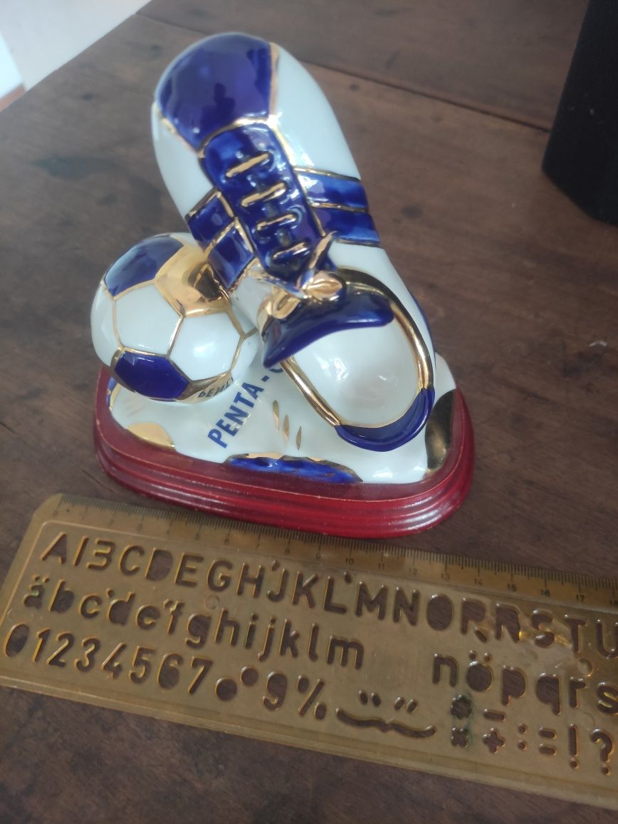 Estatueta em porcelana FC Porto penta-campeao