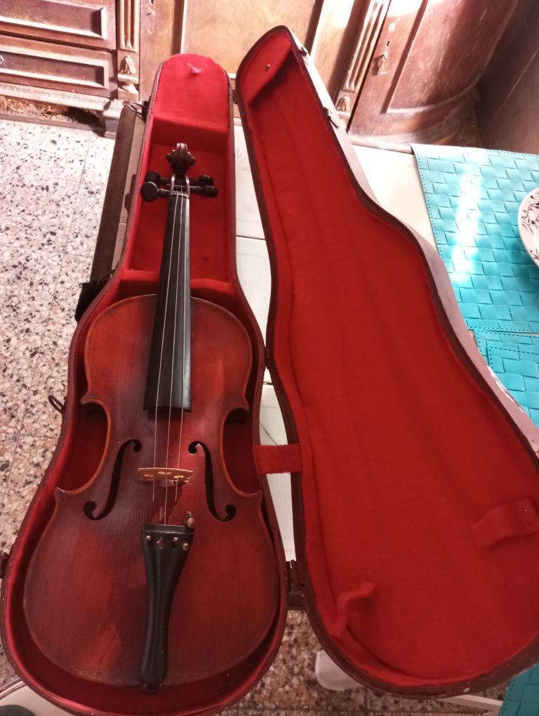 Violino antigo bom estado patine original