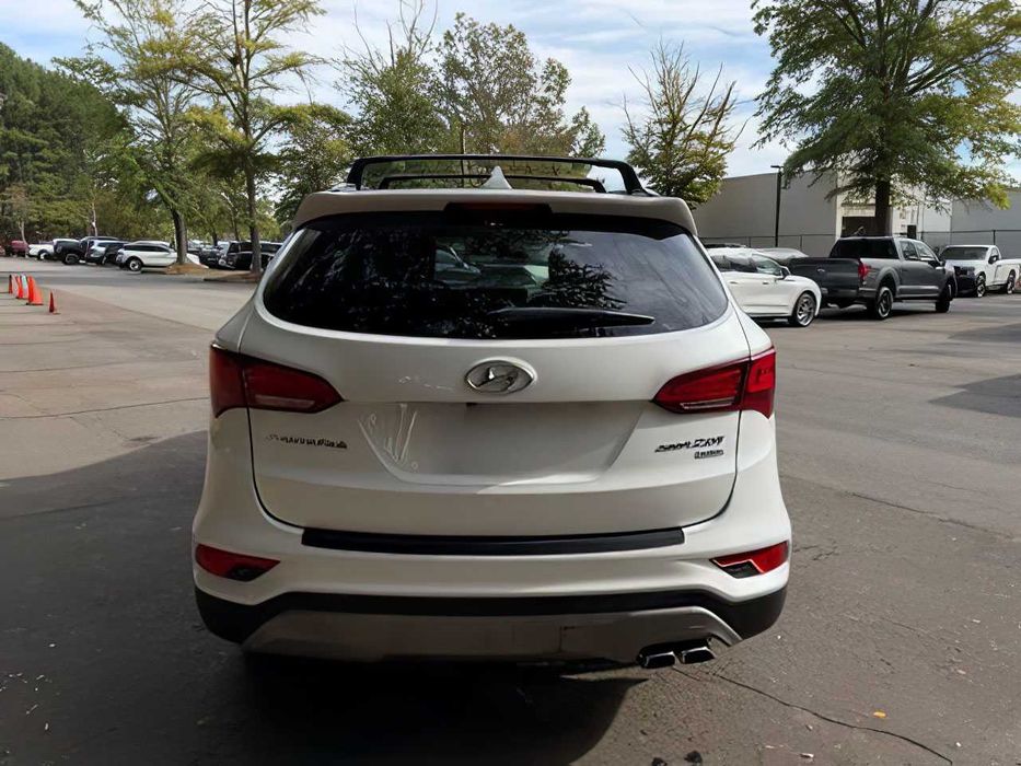 Hyundai Santa Fe      2017