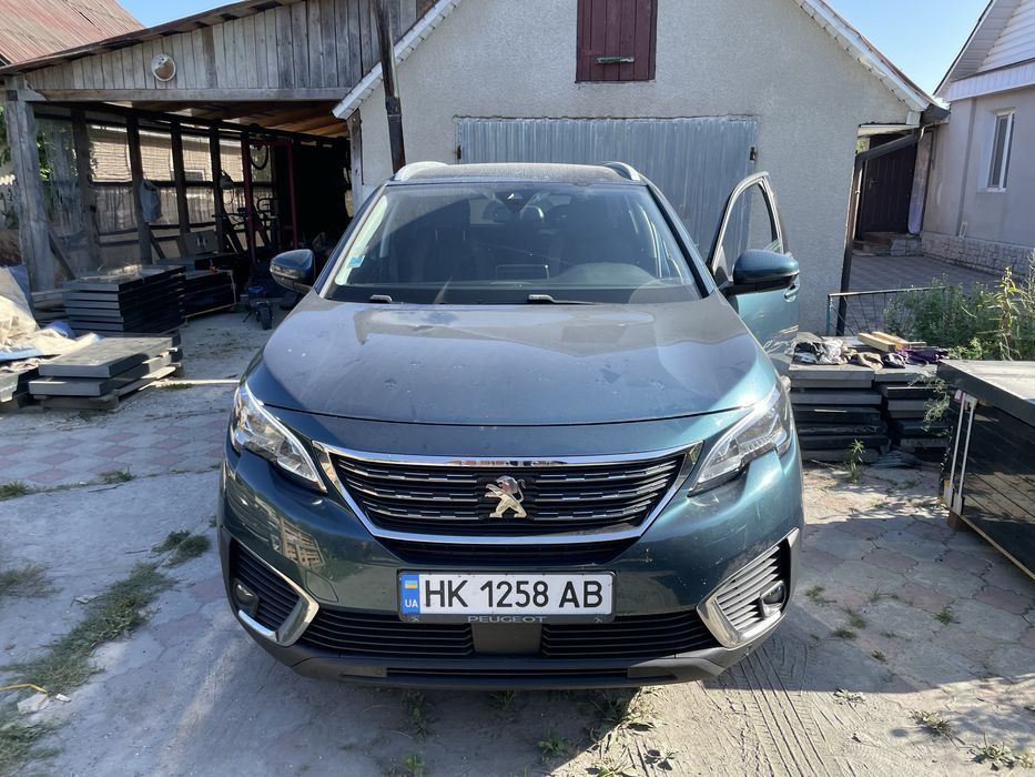 Пежо 5008 у хорошому стані