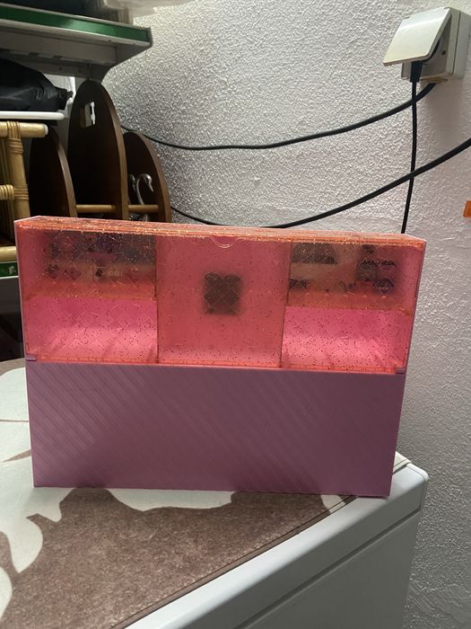 Caixa das lols cor de rosa