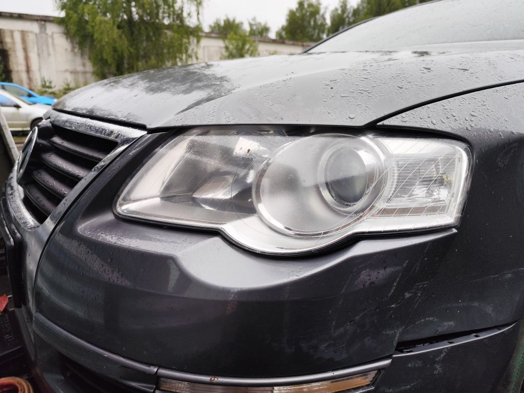 VW Passat B6 lampa prawy lewy przód przednia