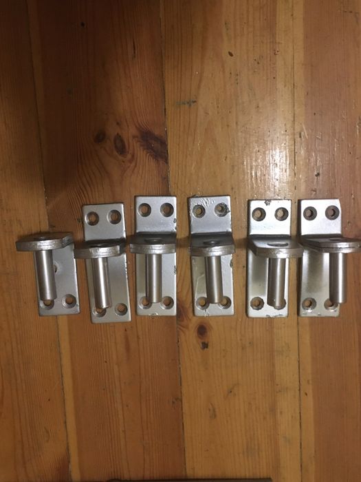 Zawiasy do bramy i furtki