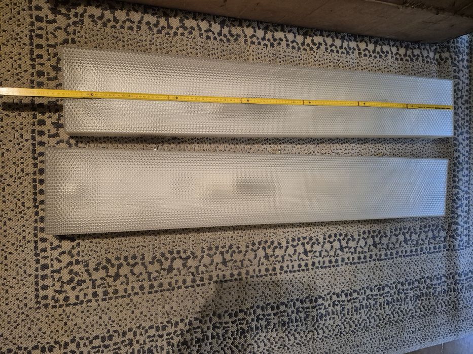 Lampy PRL nowe jarzeniowa.