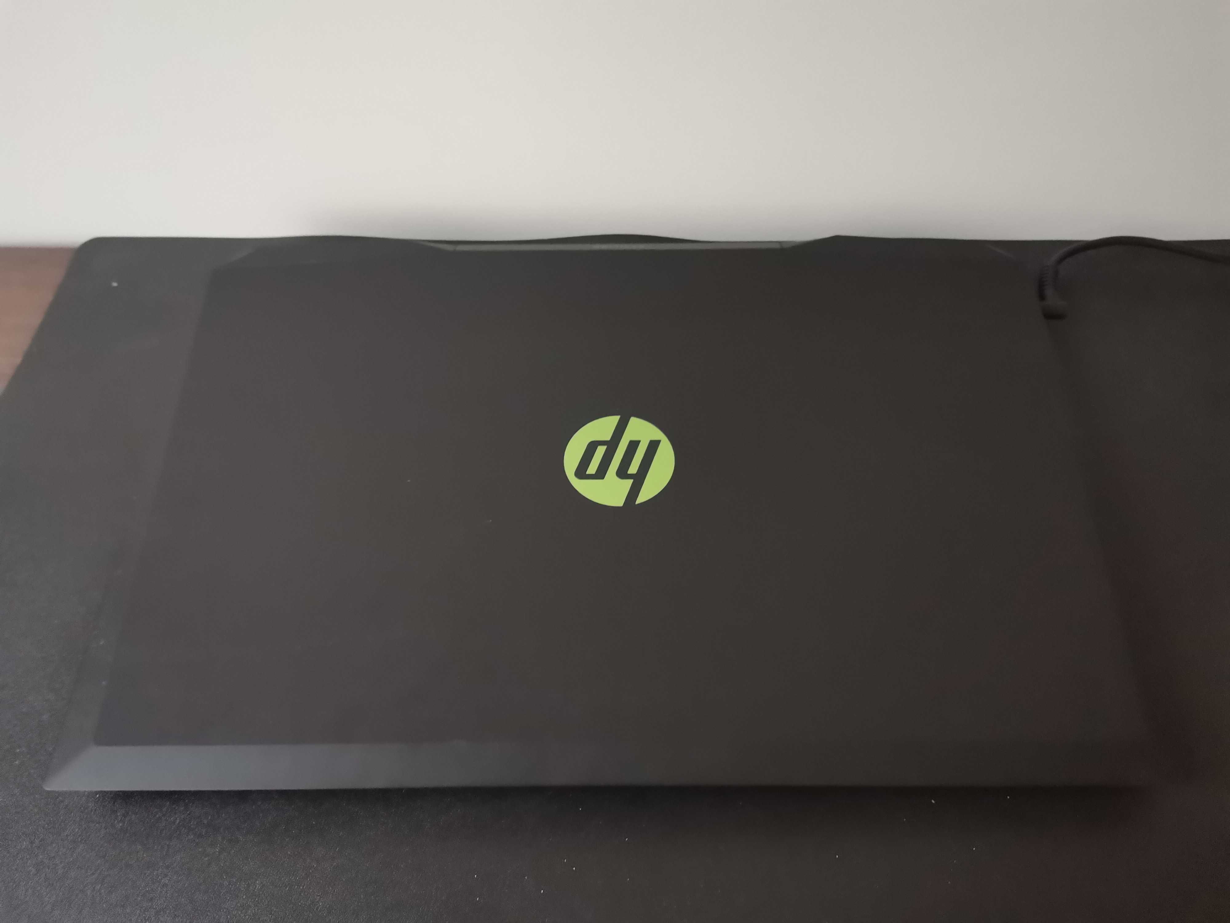 Laptop HP Pavilon Gaming 17,3"        i5- 10300H Stan idealny