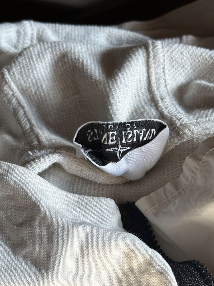 Stone island junior Оригинал пойдет на XS. Состоянте 10/10
