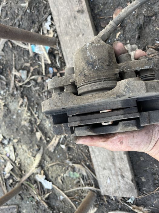 Супорт ваз 2115 левый