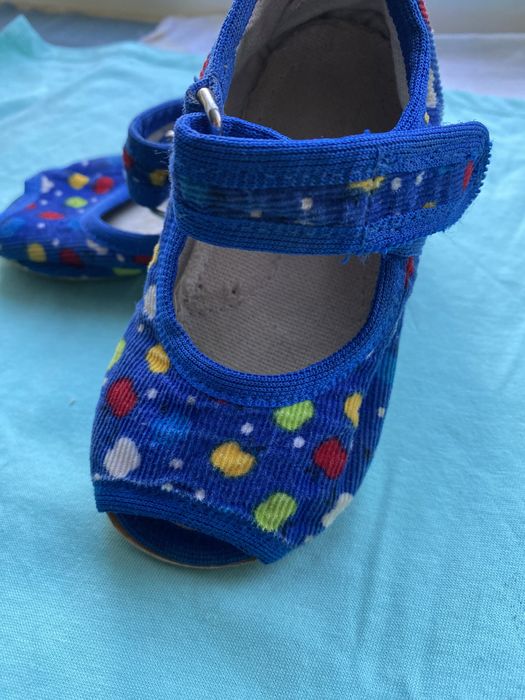 Продам макасини-тапки