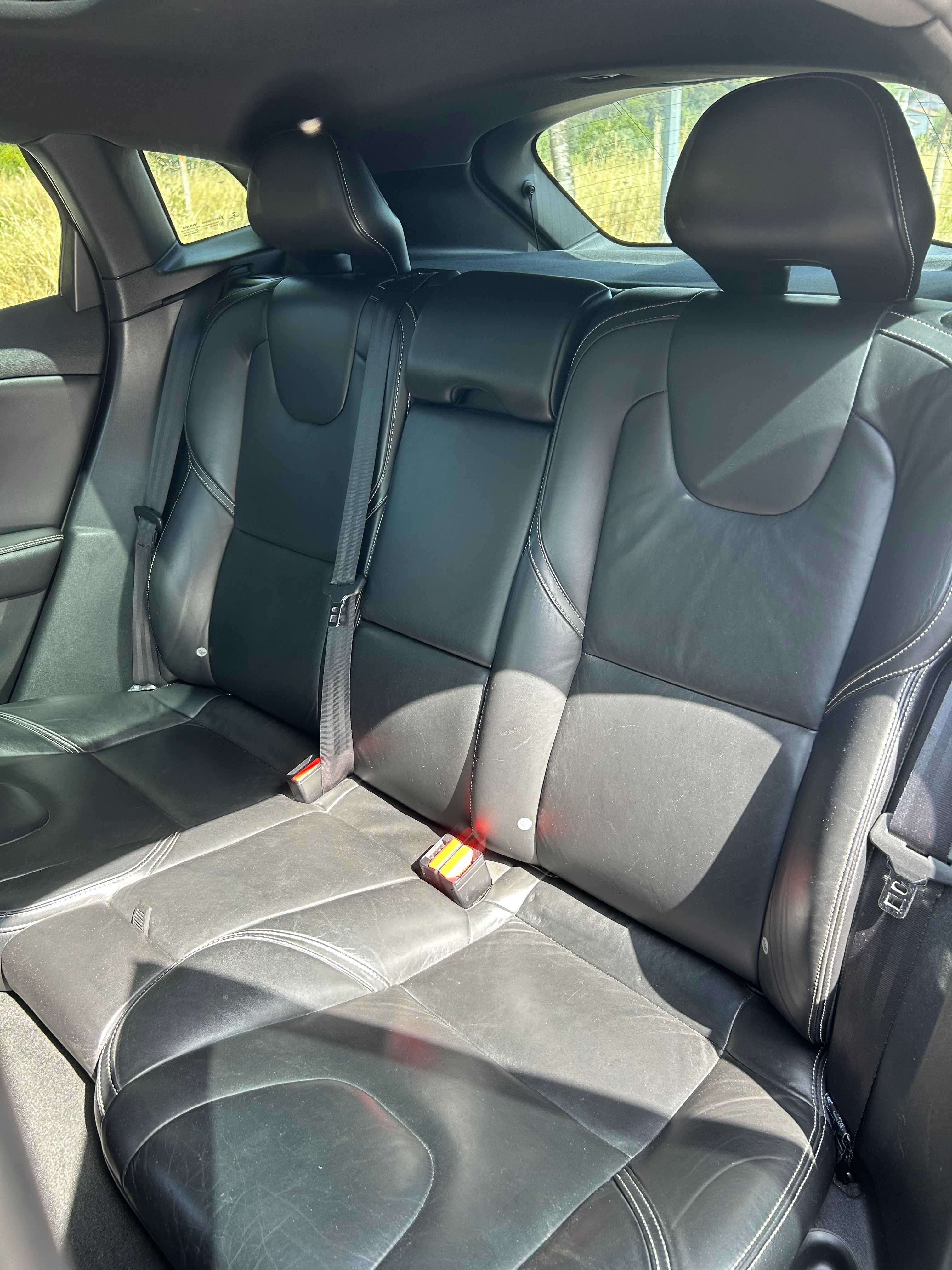 Volvo V40 1.6 D2 R-Design