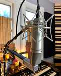 Neumann U87 AI - Semi Novo