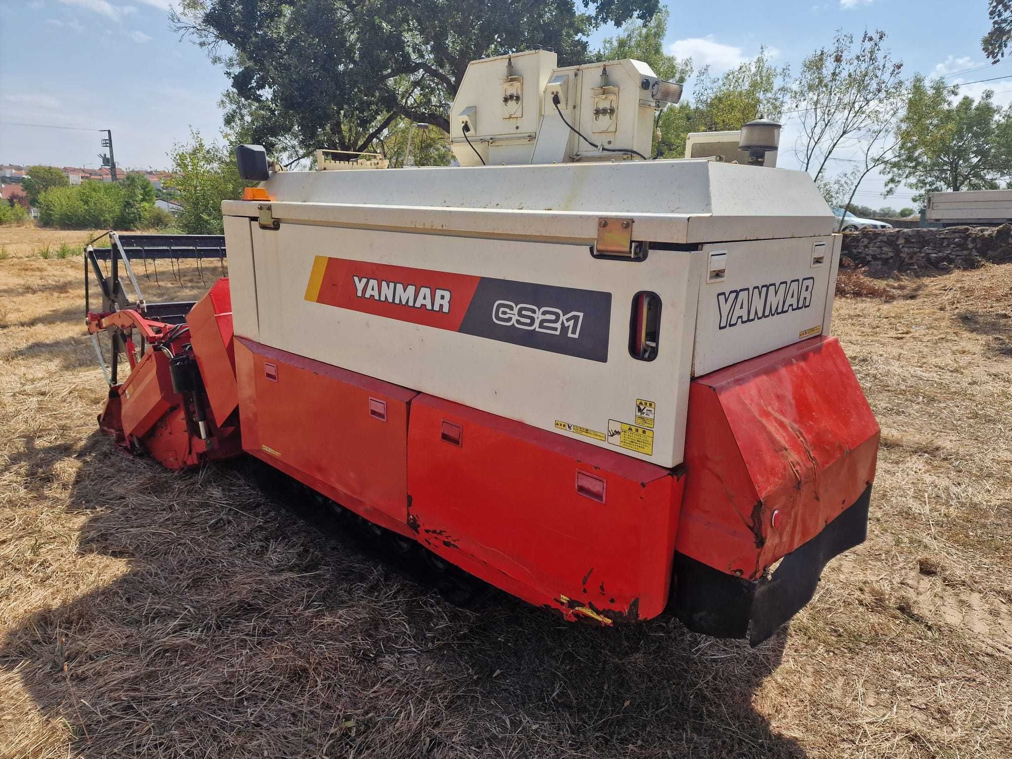 Mini Ceifeira Debulhadora Yanmar CS21 - Japão