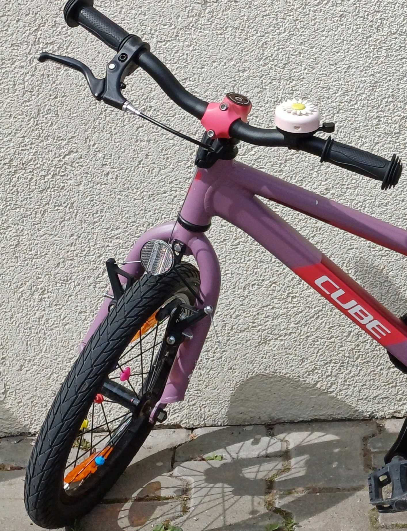 Rower dziecięcy Cube 160 koło 16 " różowy + boczne kółka i rączka