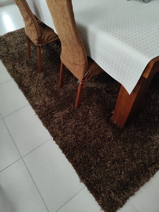 NEGOCIÁVEL. O preço é das 2 Carpetes grandes.Mas vendem-se separadas