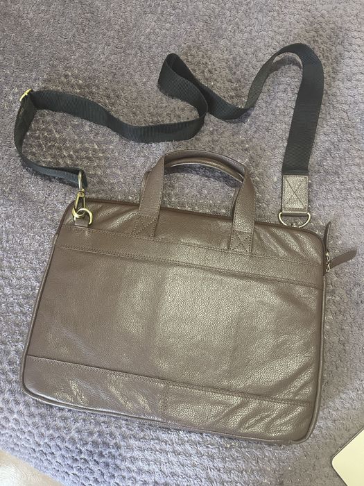 Кожаный портфель для документов или ноутбука