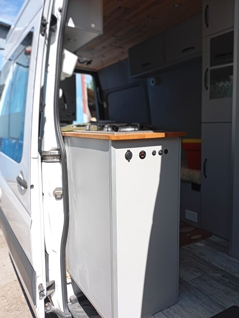 Camper Mercedes sprint mier 906 l4h2 2  zamiana na busa chłodnie