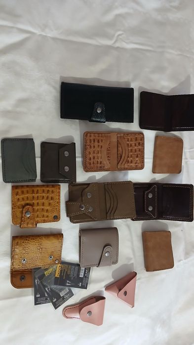 Распродажа кожаных изделий