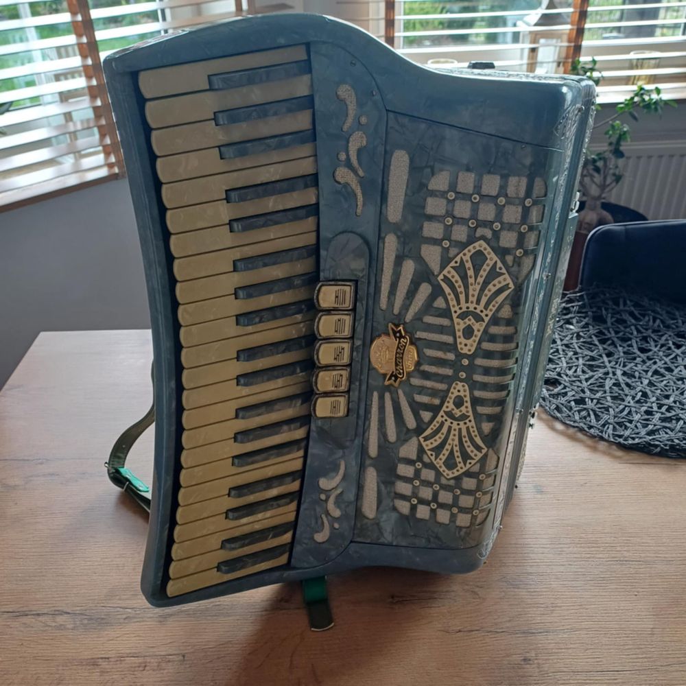 Akordeon włoski scharron musette 120 basow