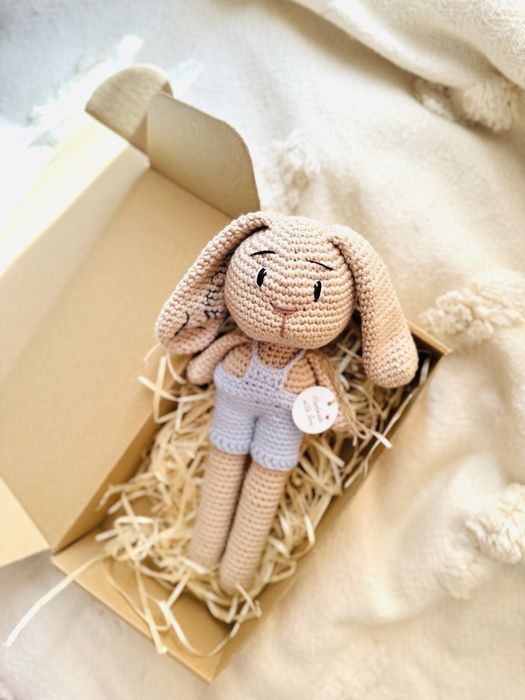 Maskotka zrobiona na szydełku handmade