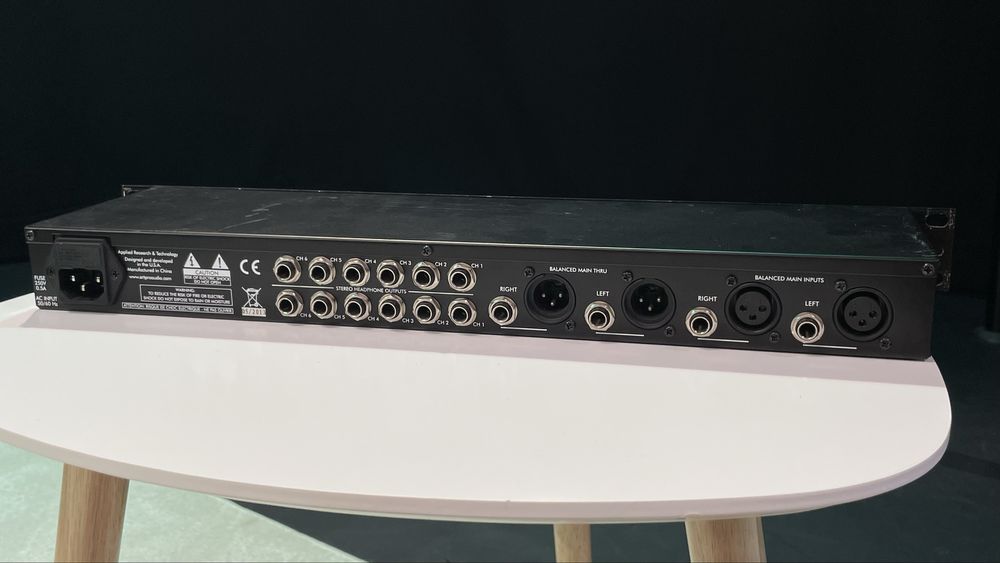 ART HeadAmp 6 (amplificador de auscultadores)