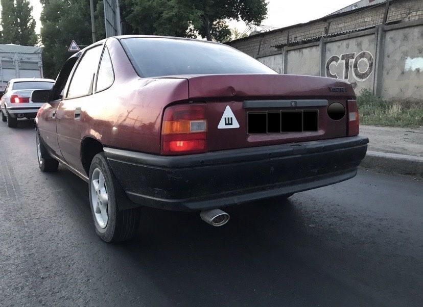 Опель вектра а opel vectra a  двери пластики