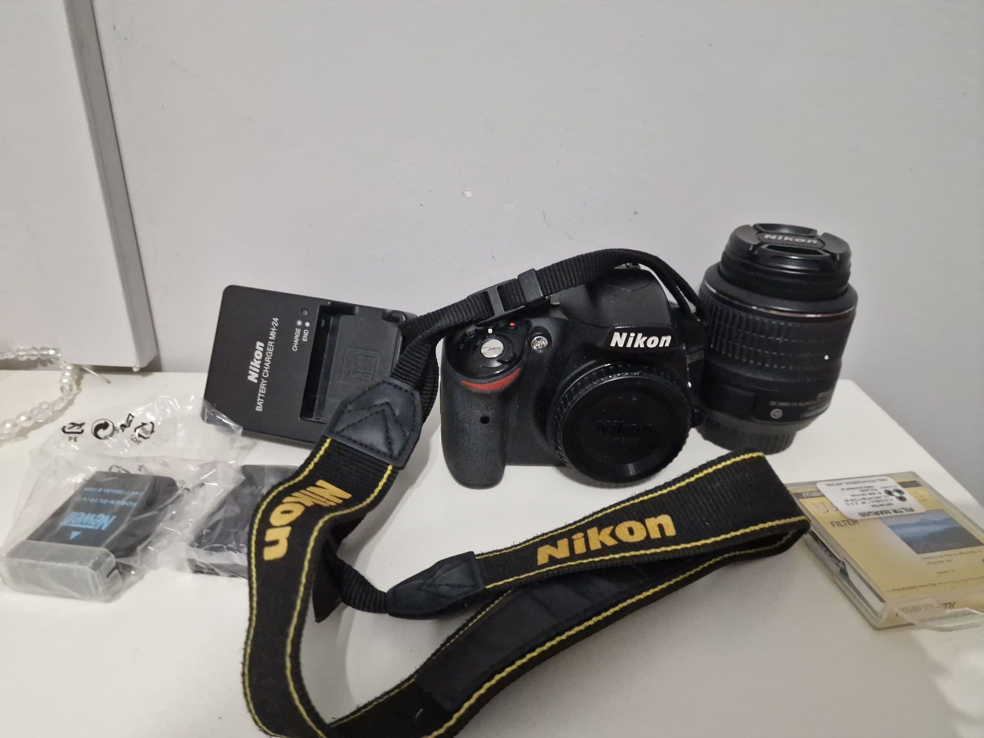 Nikon d3200 plus obiektywy i akcedoria