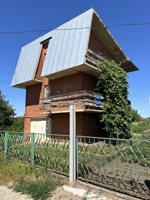 Продам дачу в Дубово з терасою