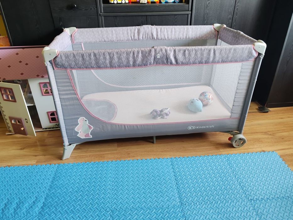 Łóżeczko turystyczne