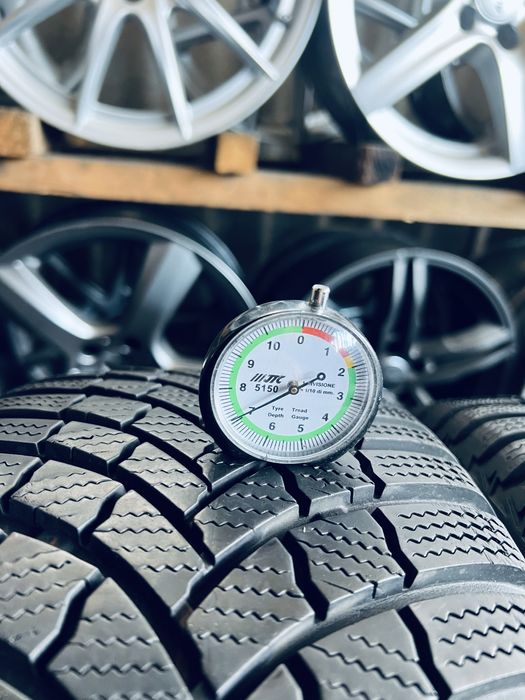 Шини Резина Зимові  24Рік 205 55 16 Bridgestone Blizzak LM005 4шт