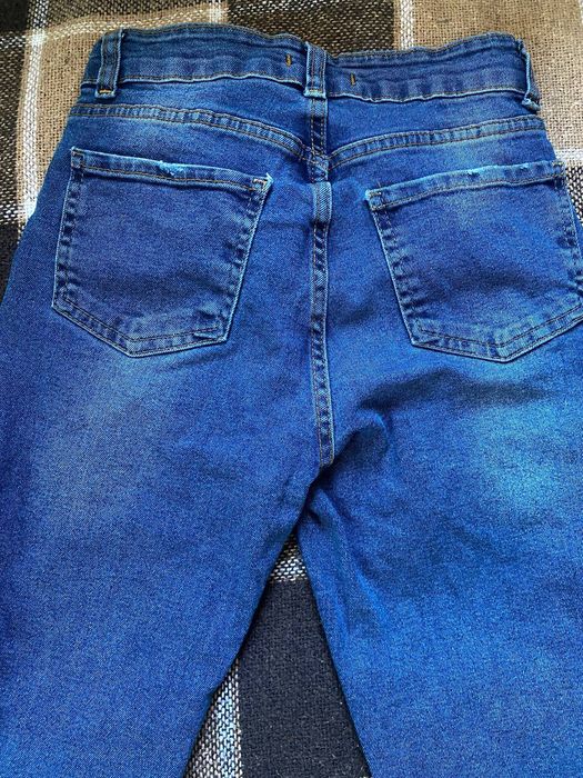 Джинси мом дівчинка