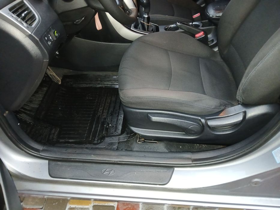 Хюндай элантра  продам