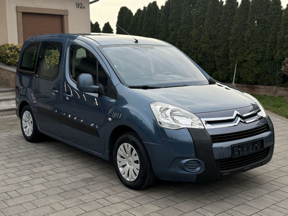 Citroen Berlingo 1.6 110km - stary silnik NFU, hak, nowy rozrząd, 5os.