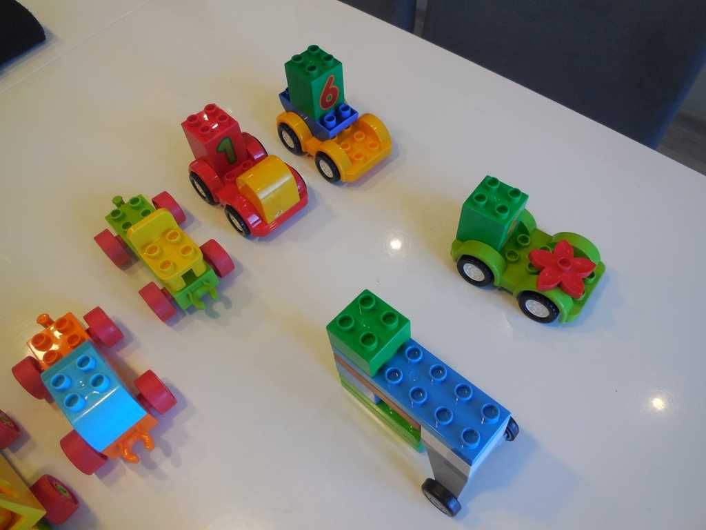 Lego Duplo mix różnych klocków autka i inne  0.7 kg