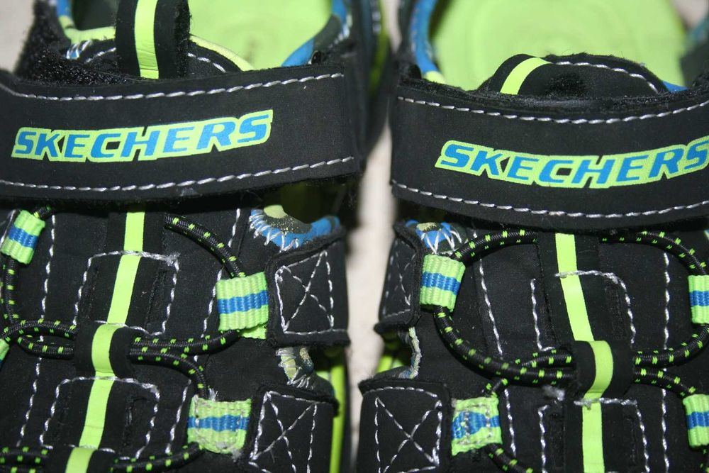 Sandálias SKECHERS nº 28