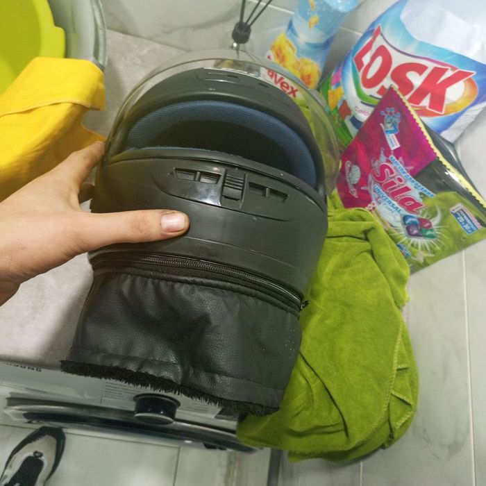 Продам шлем с горлом