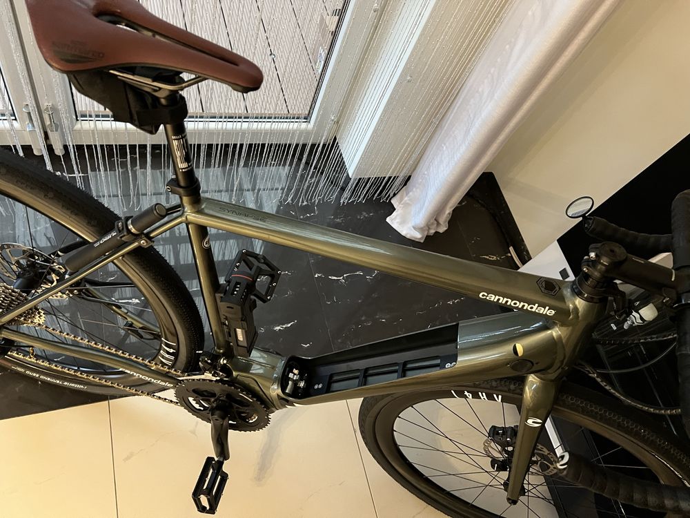 Cannondale rower elektryczny Synapse ebike  bianchi focus ebike gravel