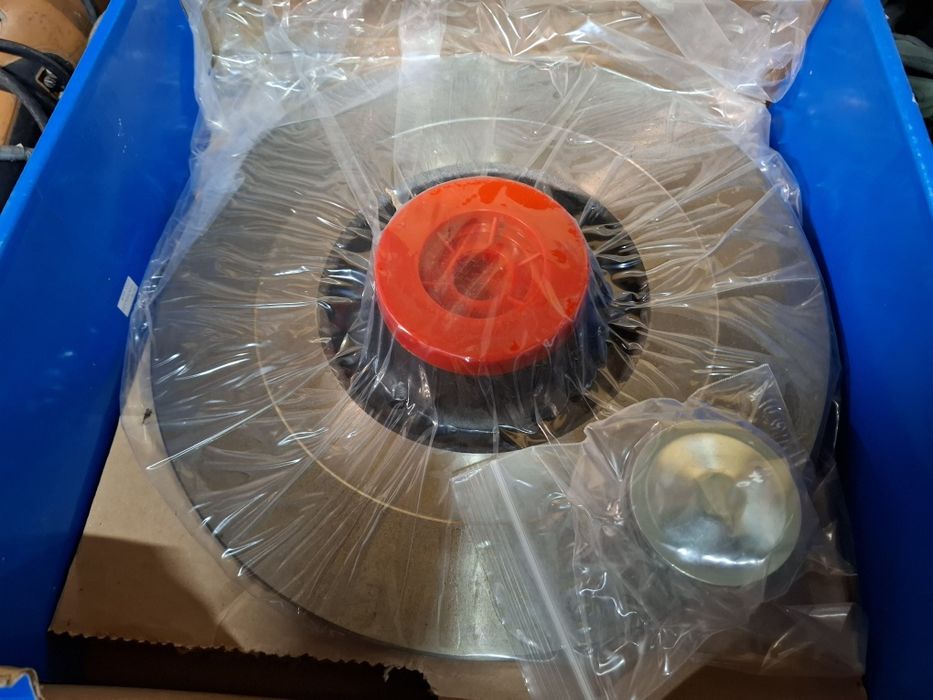 Sprzedam tarcze hamulcowe.