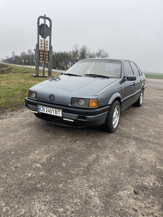 Продам Passat B3 1.8