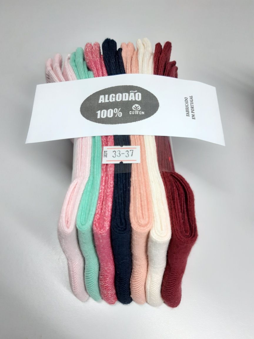 Conjunto de 14 pares de meias em cores variadas