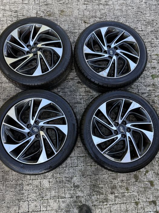 Hyundai Tucson 3  Alufelgi 19 kola opony 245/45 r19