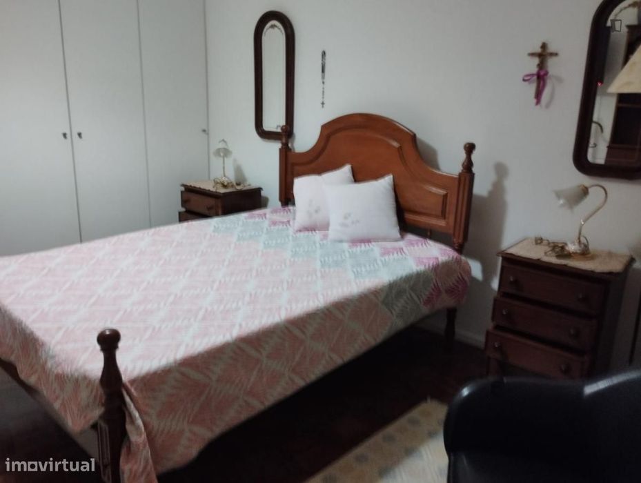 Quarto - localizado em Leiria