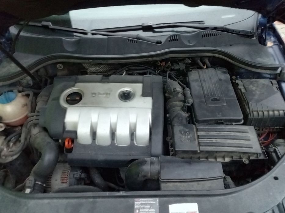 Продається Пасат Б6 на автоматі.На європейській регістрації.